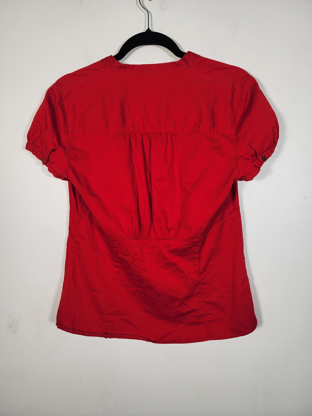 ANN TAYLOR Red Short-Sleeve Button-Front Shirt - Picture 4 of 7